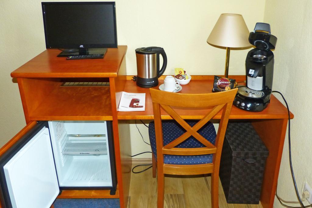 Messe-Zimmer Tus-Treff Düsseldorf Oda fotoğraf