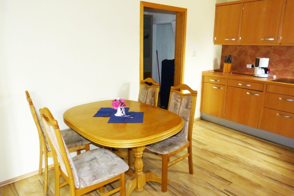 Messe-Zimmer Tus-Treff Düsseldorf Oda fotoğraf