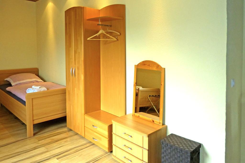 Messe-Zimmer Tus-Treff Düsseldorf Oda fotoğraf