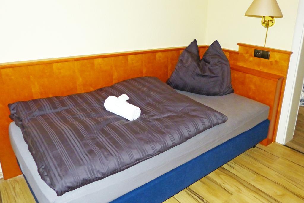 Messe-Zimmer Tus-Treff Düsseldorf Oda fotoğraf