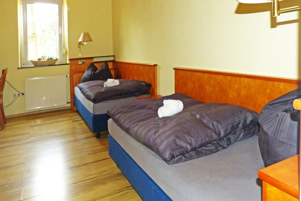 Messe-Zimmer Tus-Treff Düsseldorf Oda fotoğraf